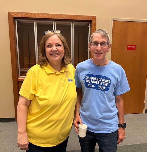 United Way staff thanking volunteers for their efforts